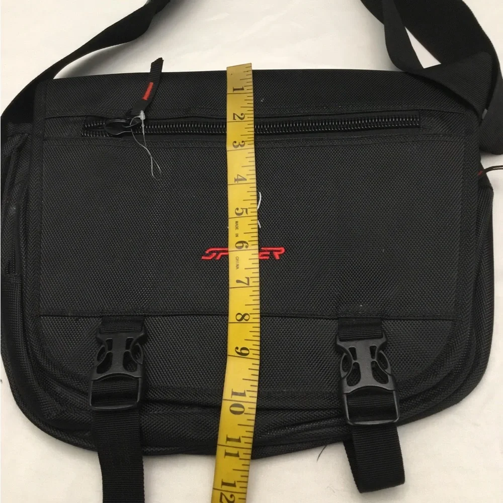 SPYDER Black Messenger Bag